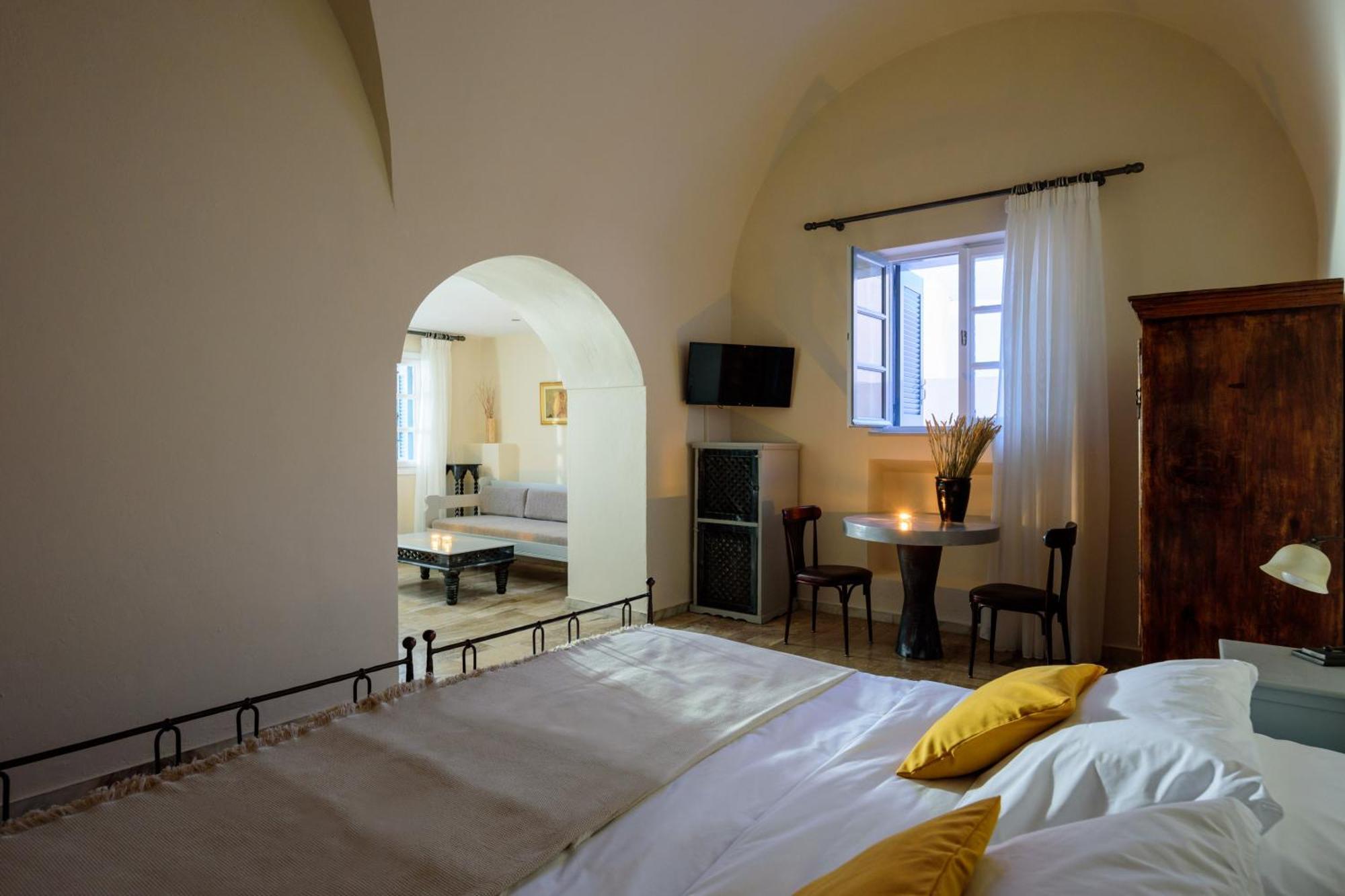 Ikio Concept Santorini Hotel Pírgosz Kültér fotó