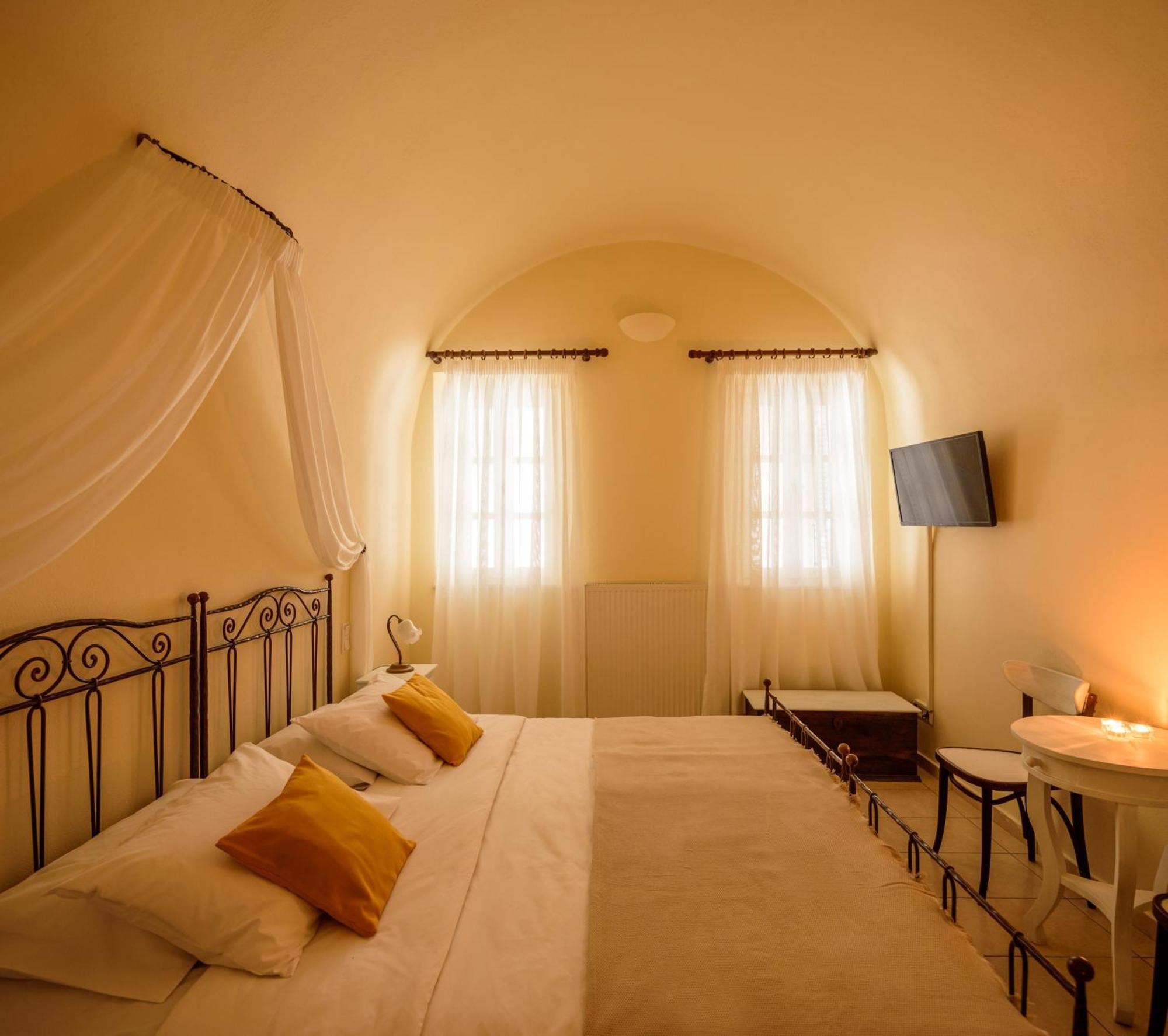Ikio Concept Santorini Hotel Pírgosz Kültér fotó
